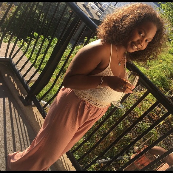 Meet your Posher, Faith - Picture 1 of 1